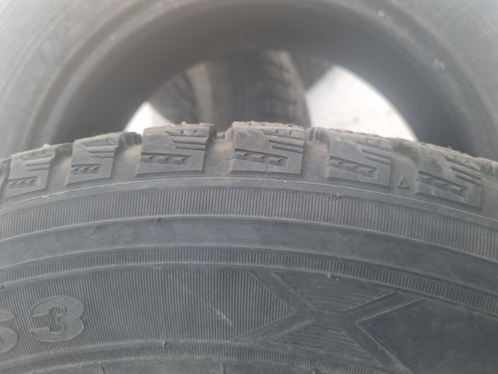 Продам зимние шины MAXXIS 225/65 R17