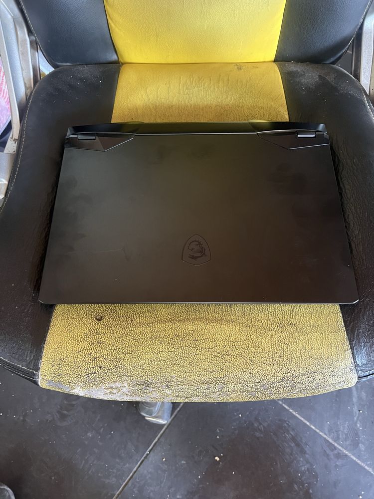 Продам игровой ноутбук MSI GP66 Leopard