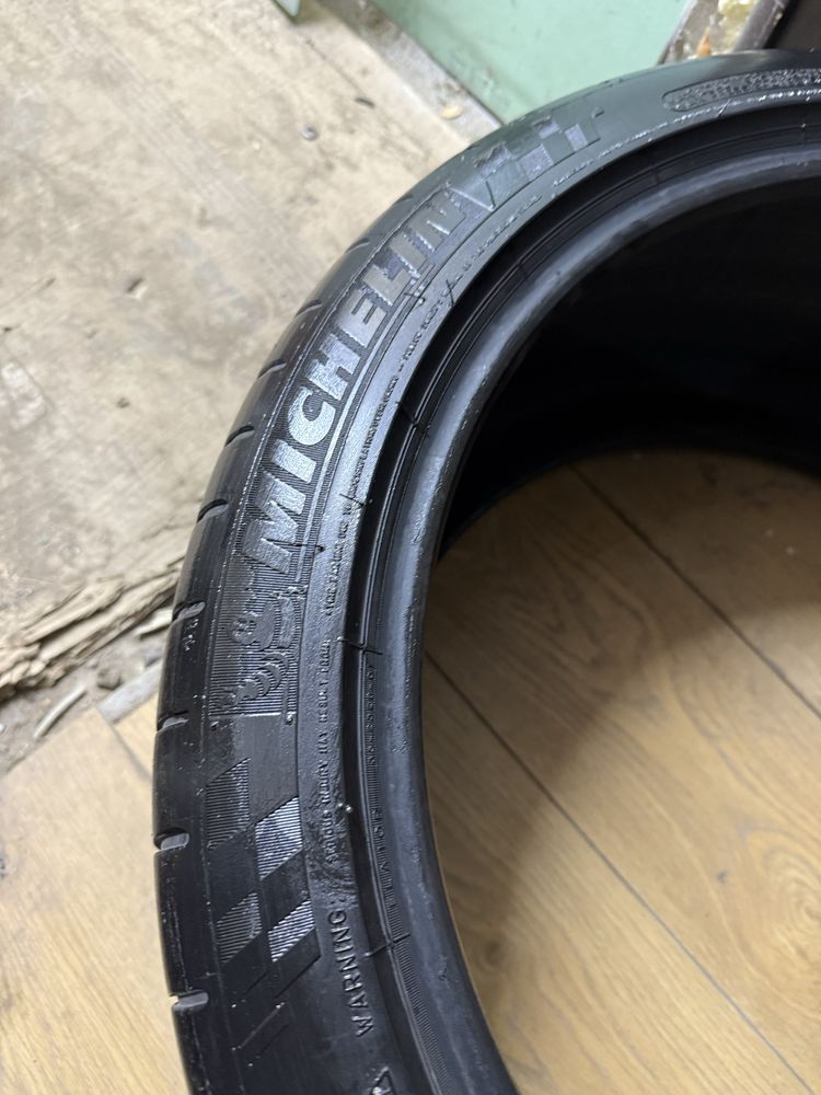 Шины Michelin задние 295/35/20