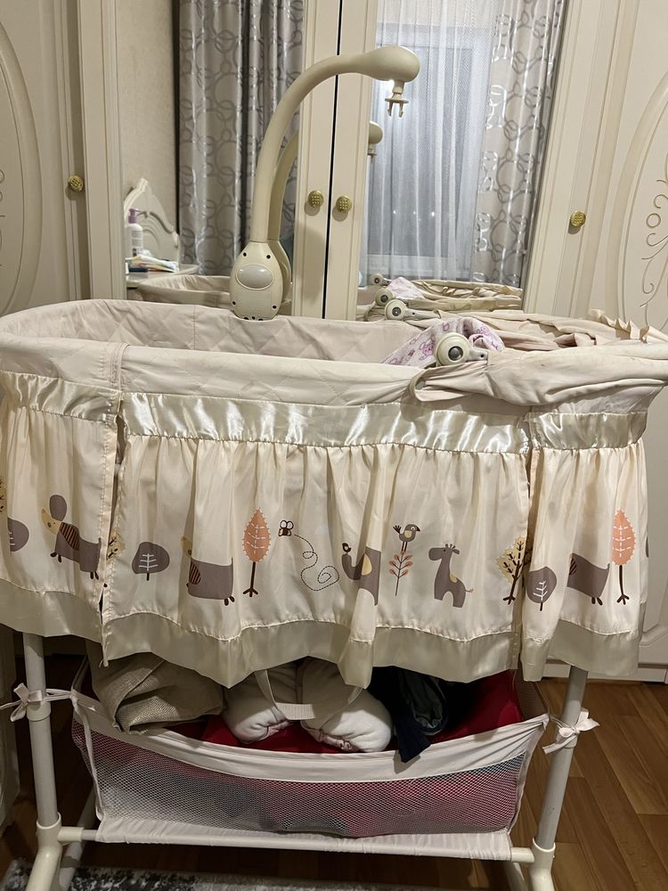 Продам колыбель качалку