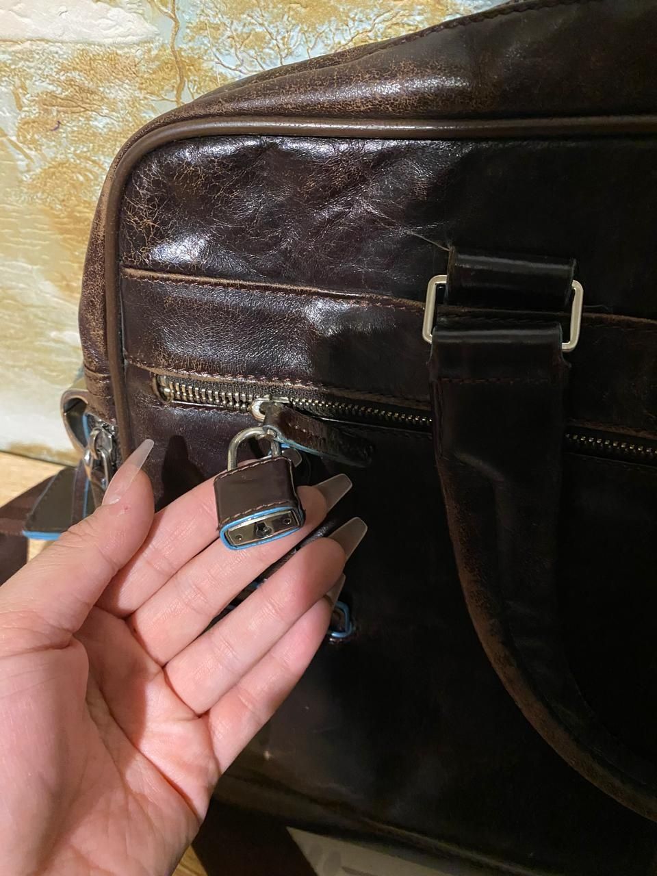 Продам сумка для ноутбука  piquadro