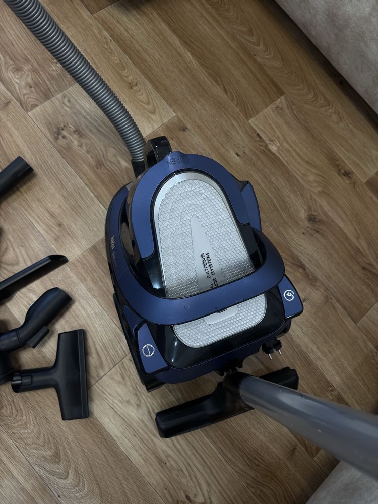 Пылисос tefal много насодок мощный