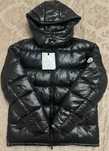 Продам Куртка Moncler