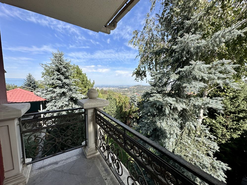 Продам дом в каменском плато на 516м2