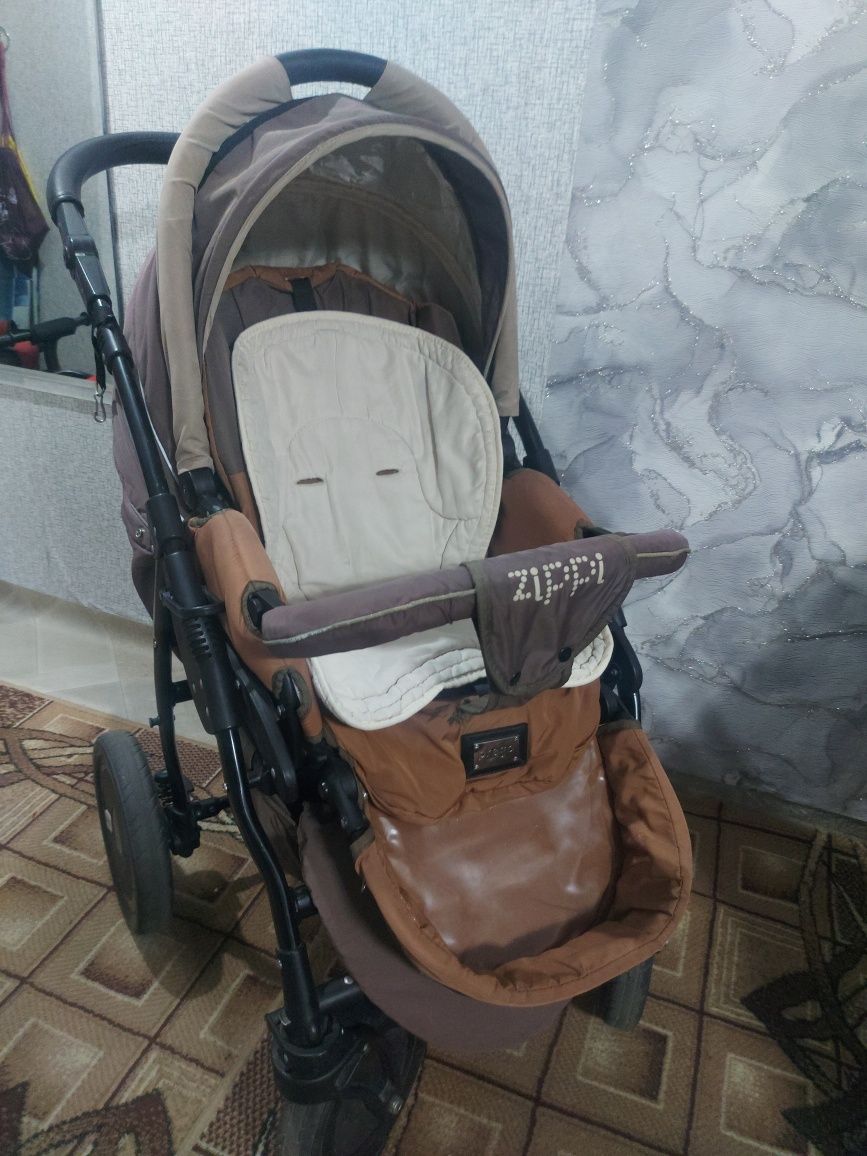 Коляска детская д
