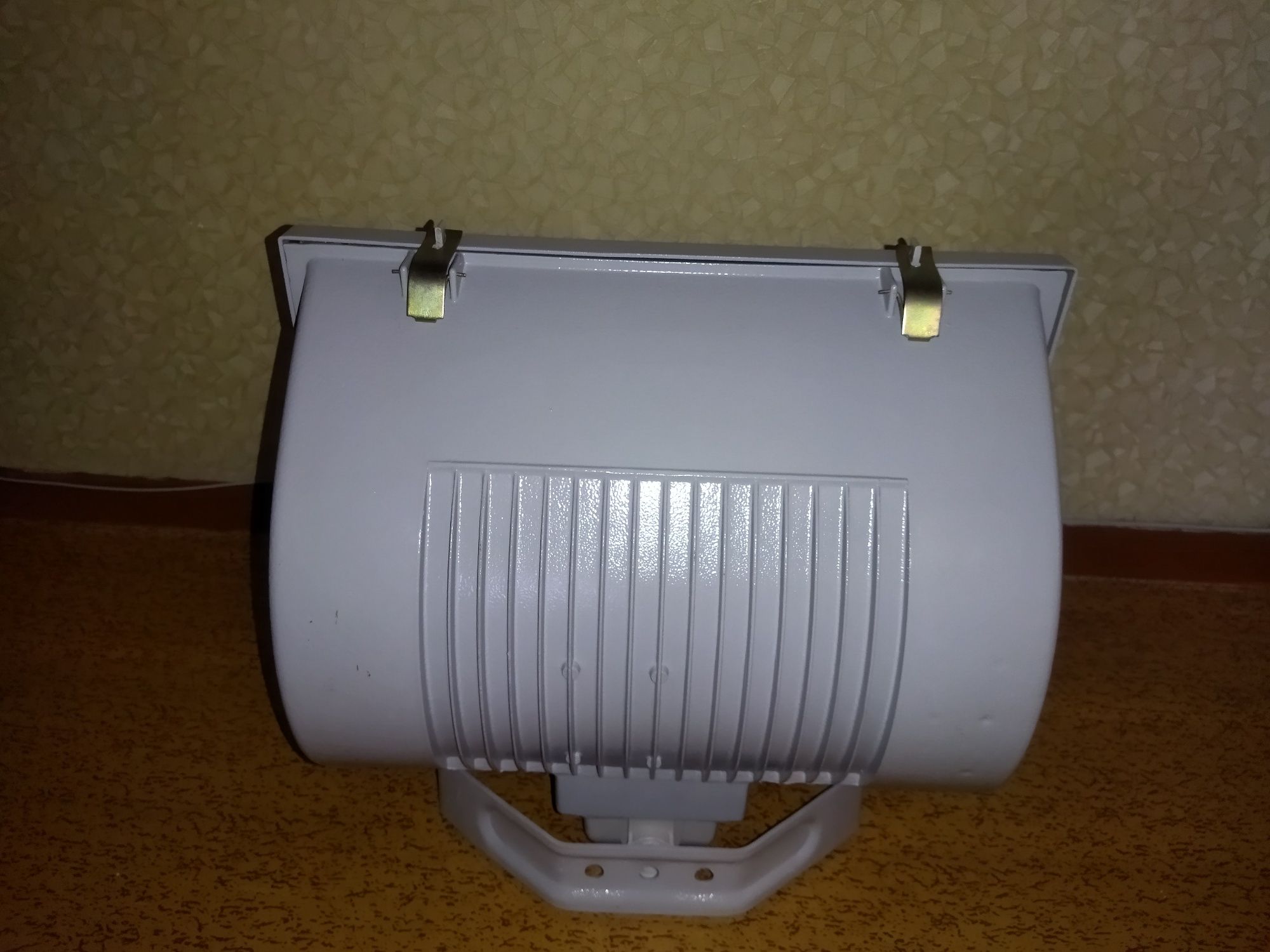 Прожектор галогенный 1000w