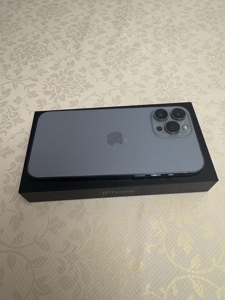 Продам Iphone 16 pro max 256gb