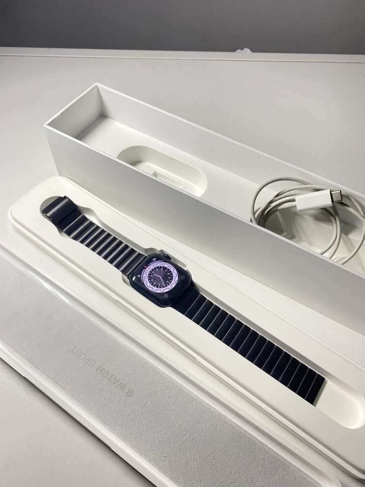 Apple watch series SE (Gen2) 2024года 40mm 100% емкость