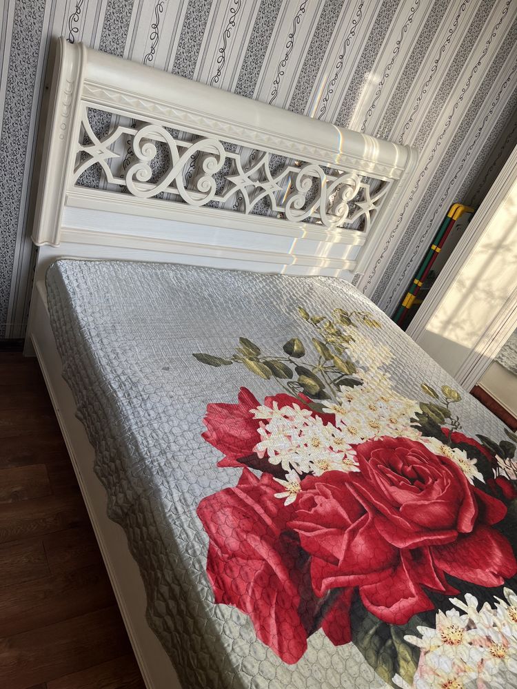 Продается кровать Шатура
