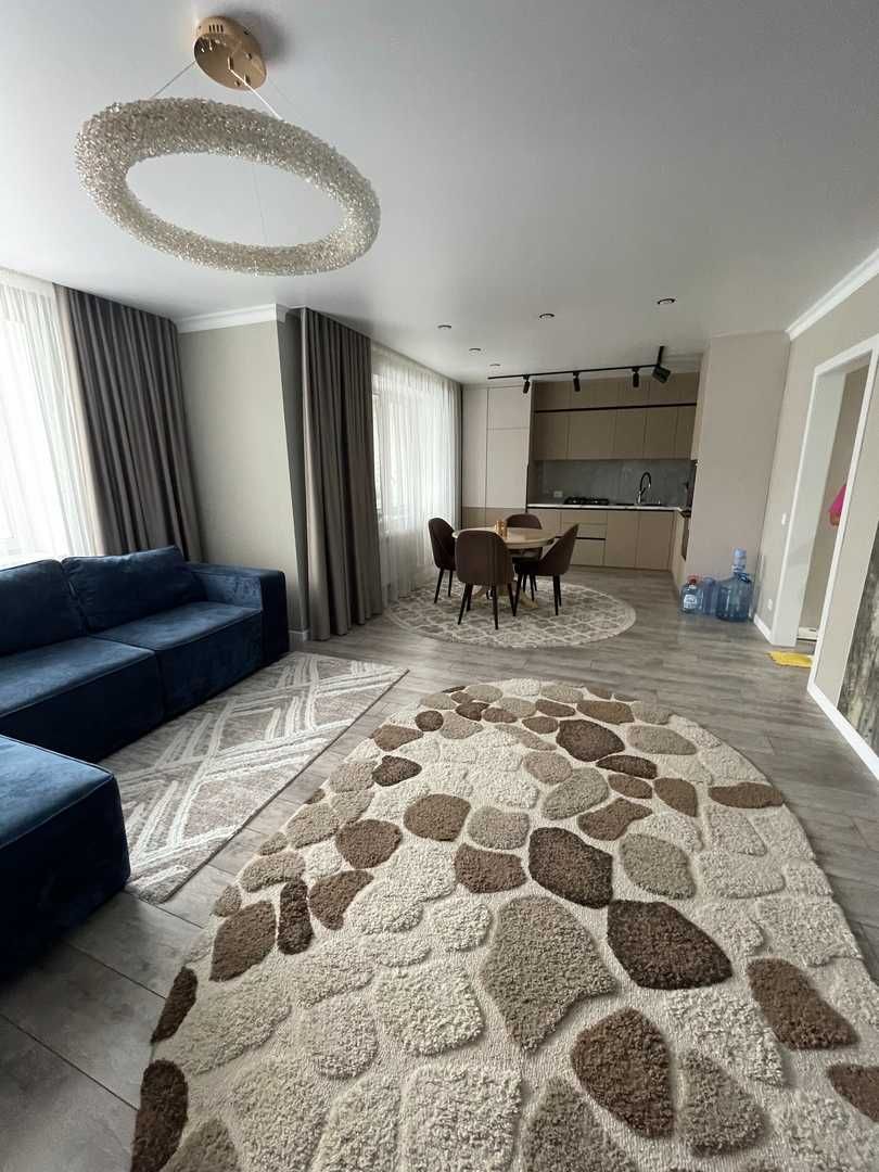 Продам 3ком квартиру, Дельфин