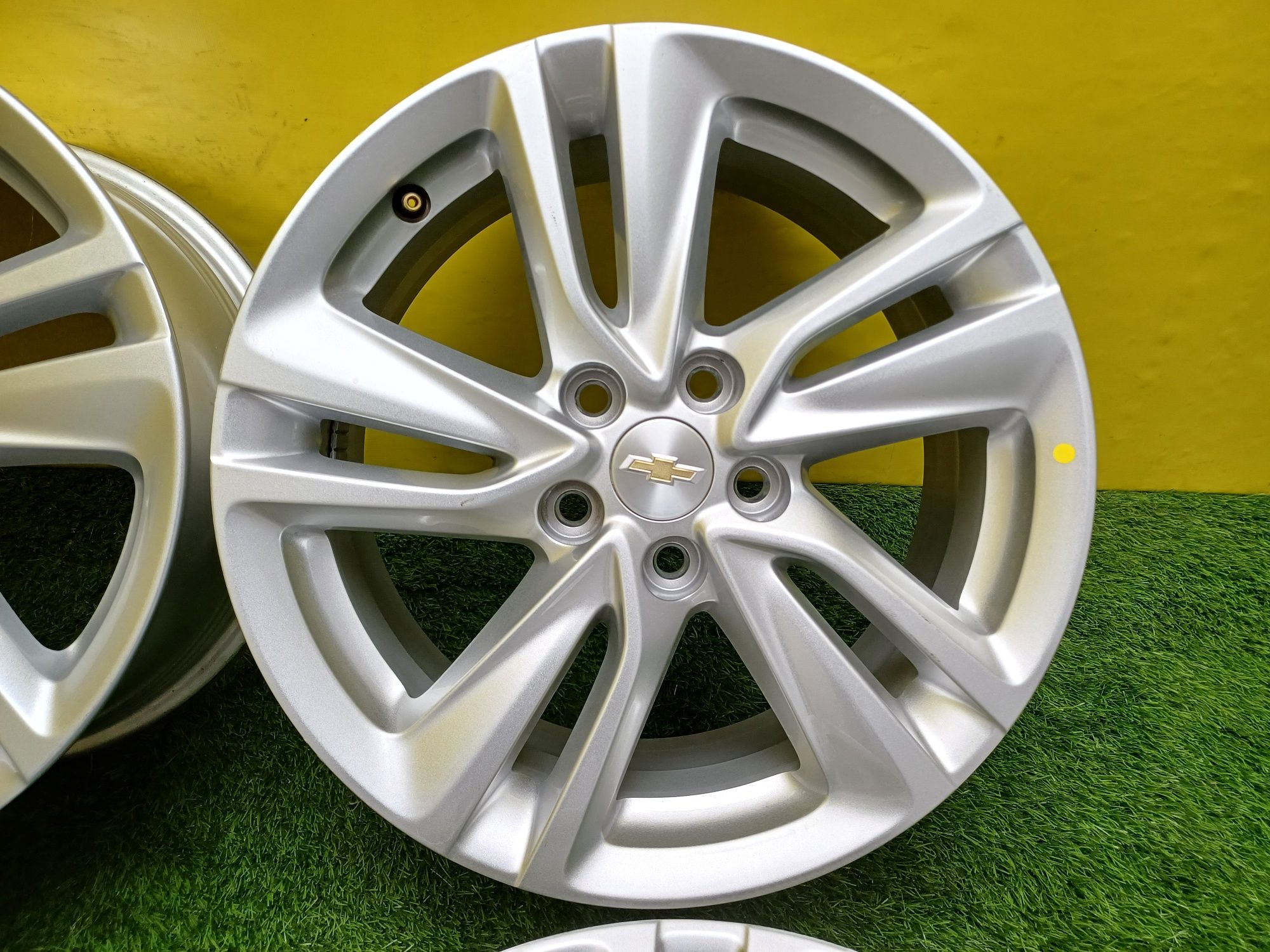Диски R16 5x105 на Chevrolet (Tracker, Cruse, Aveo, Sonic) и другие