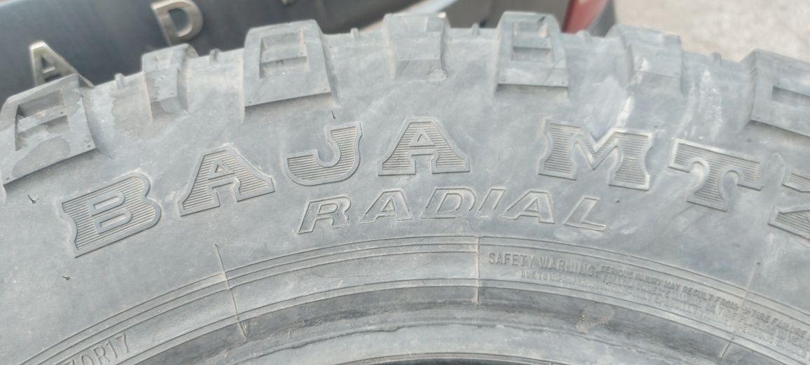 AT MT резина. 4 балона Mickey Thompson BAJA MTZ