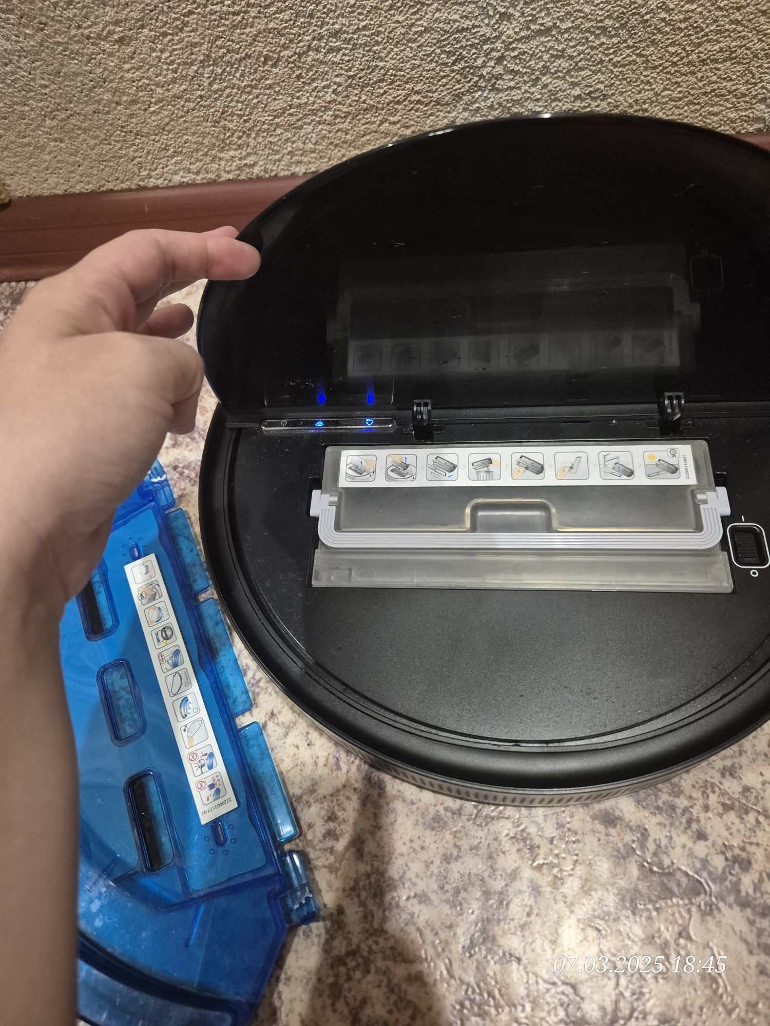 Продам робот пылесос Tefal