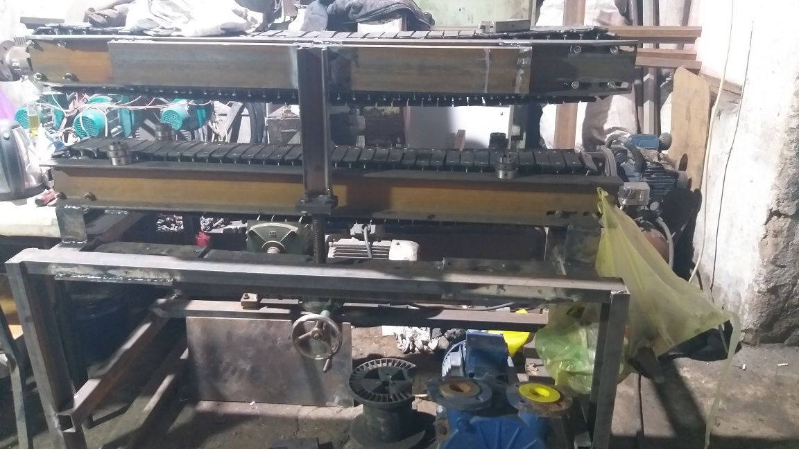 Продам экструдер  трубная линия