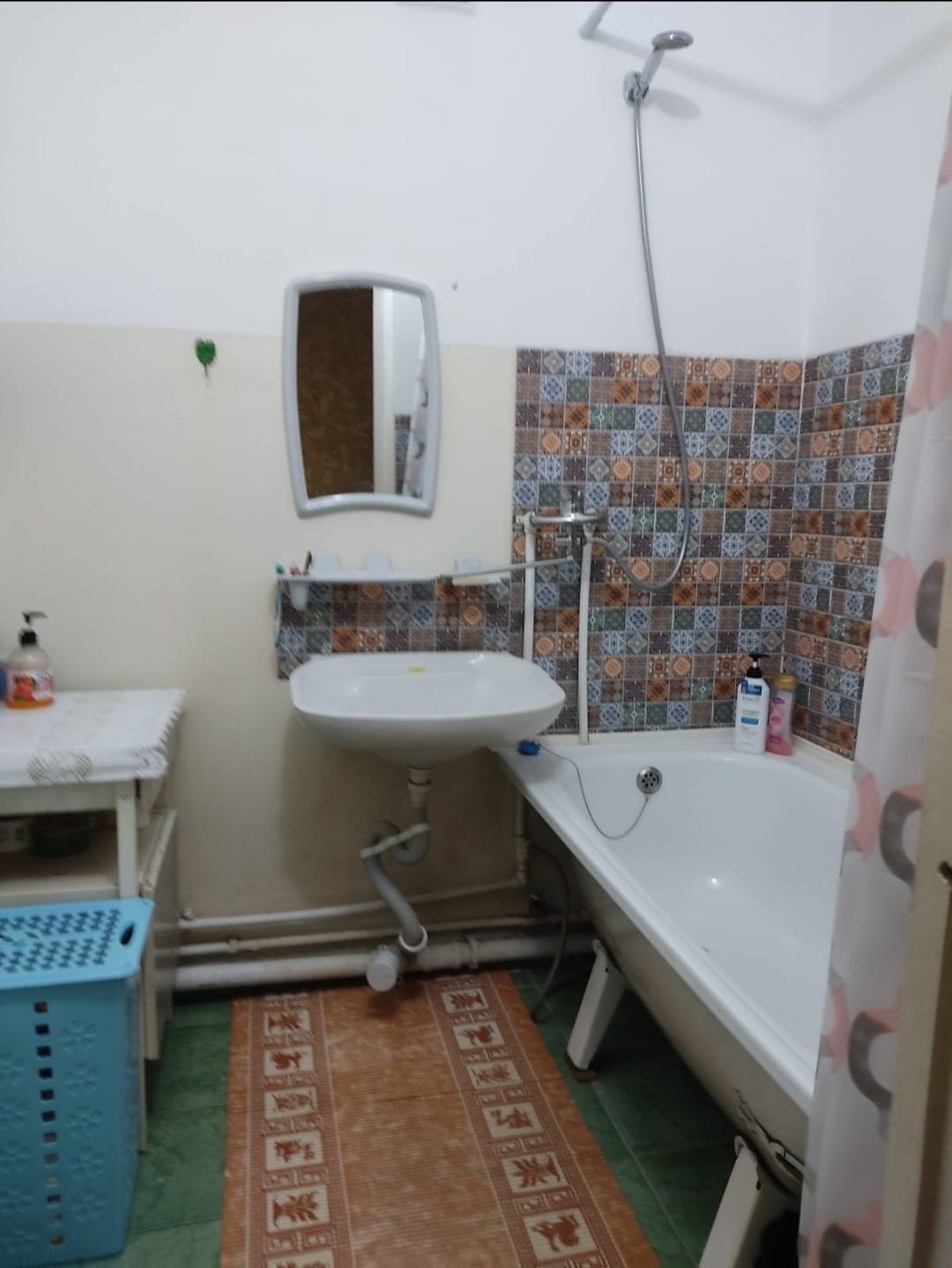 Продам двухкомнатную улучшенную квартиру