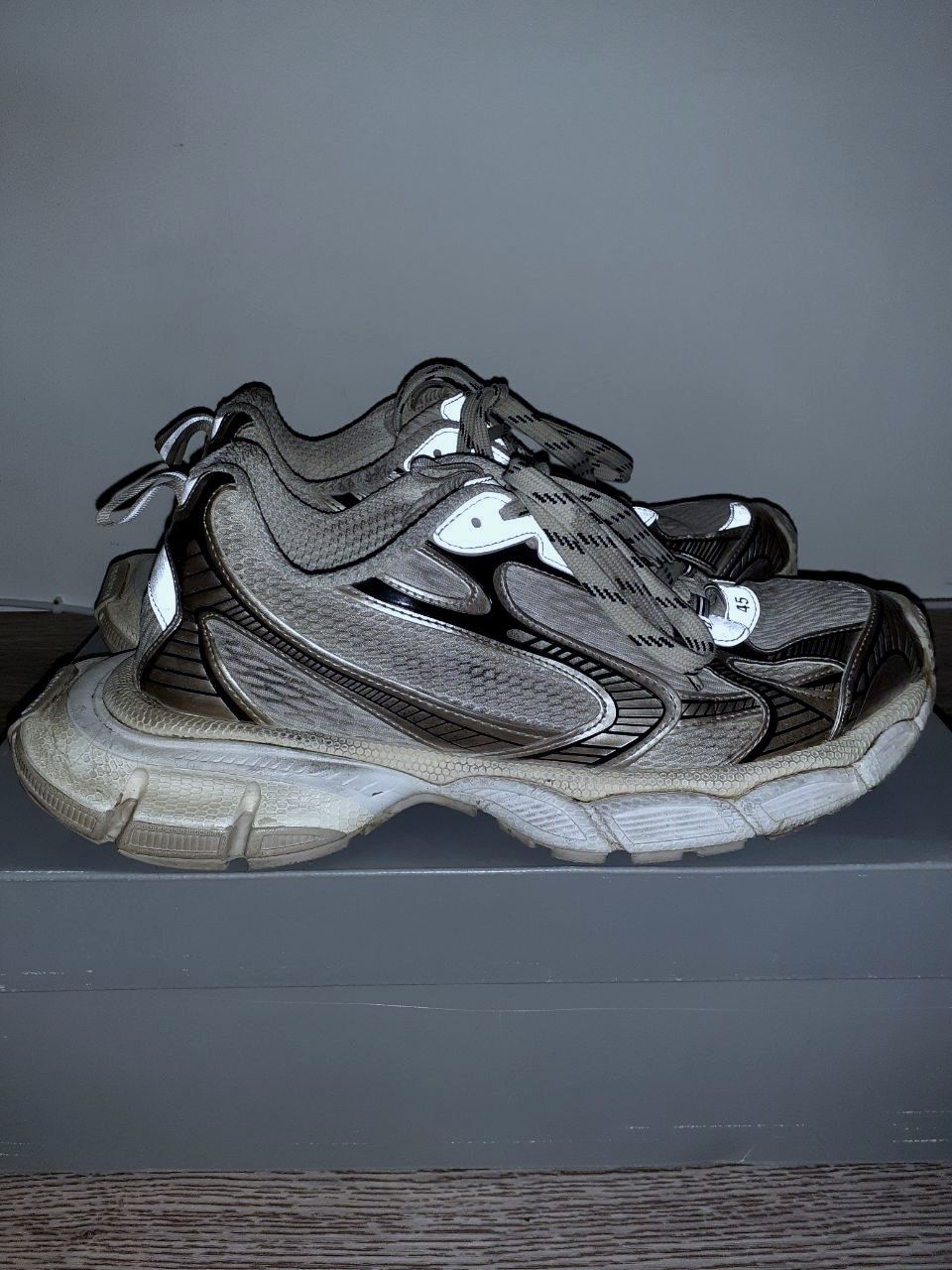 balenciaga 3 xl white gold 45 size