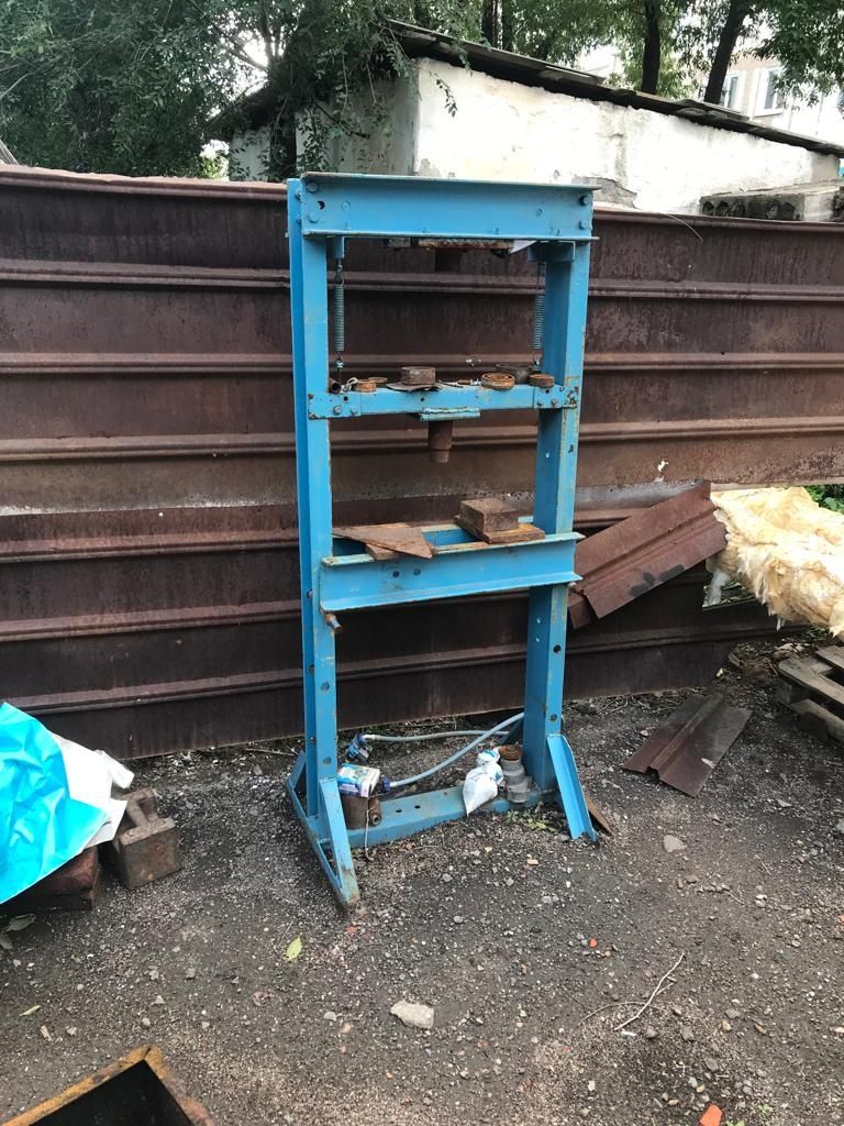 Продам пресс гидровлический