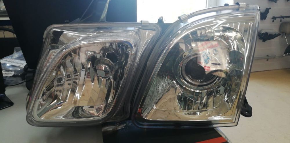 Фары,капот,бампер,двери на лексус LX470,LX570,Toyota VX100;200