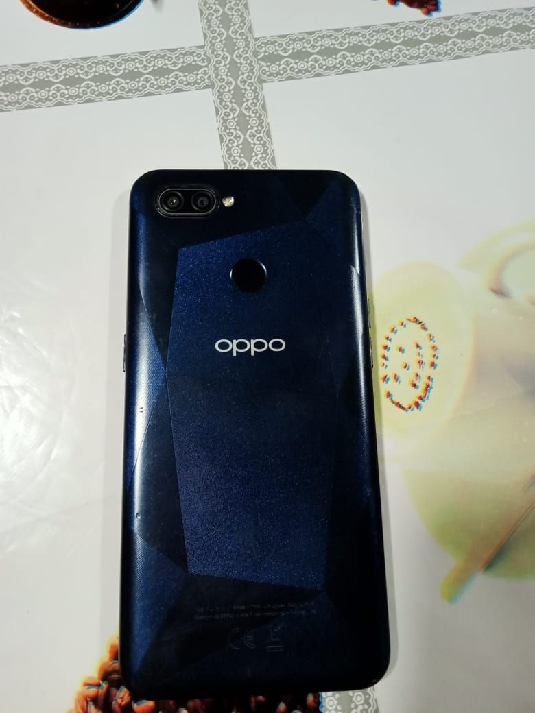 Oppo a12 в хорошем состоянии