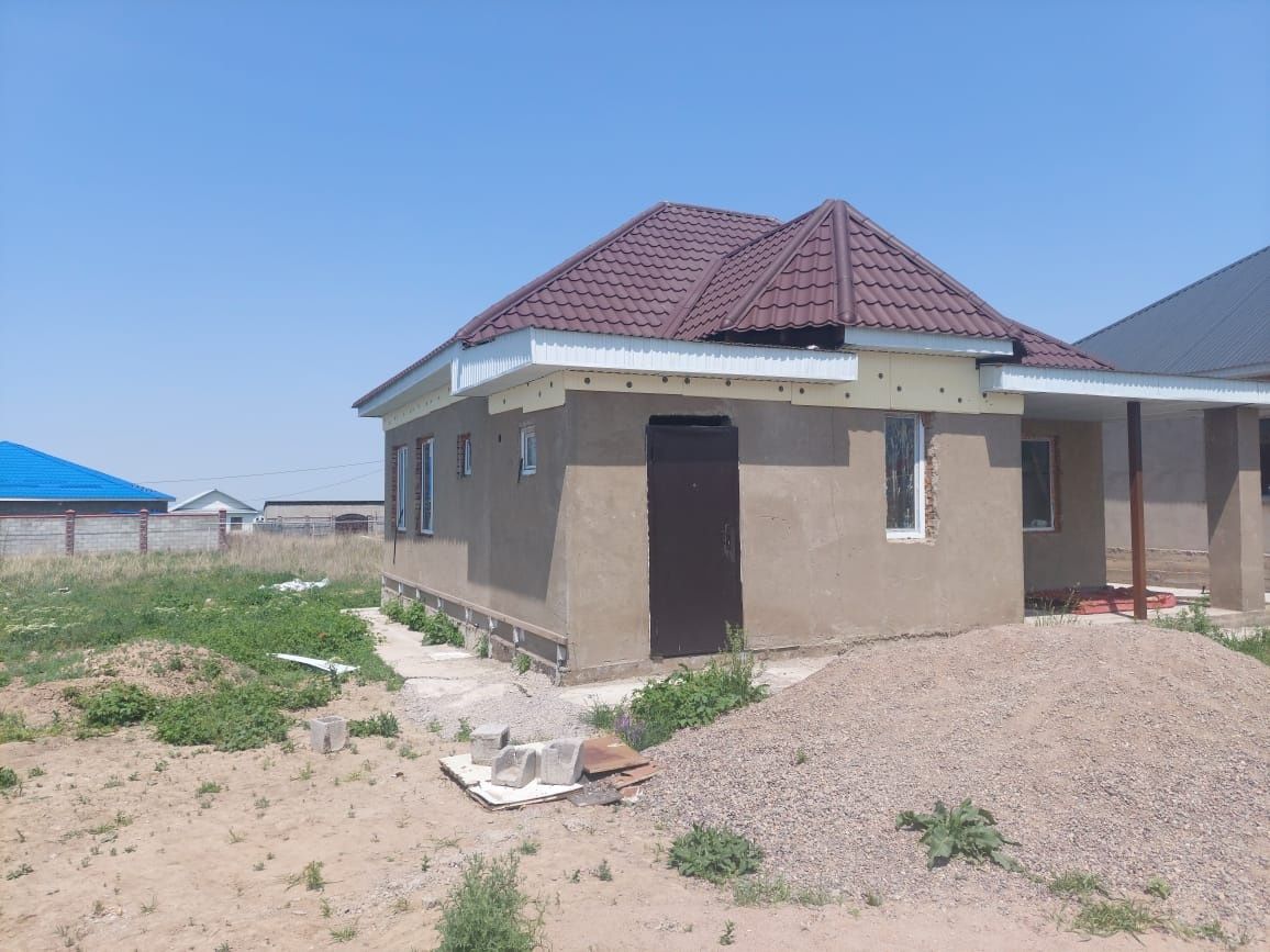 Продам дом в черновои отделке