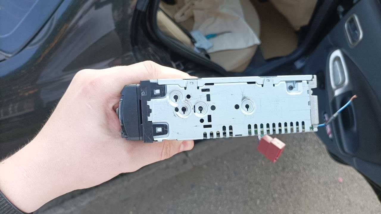 Магнитола Sony mex-hs610be