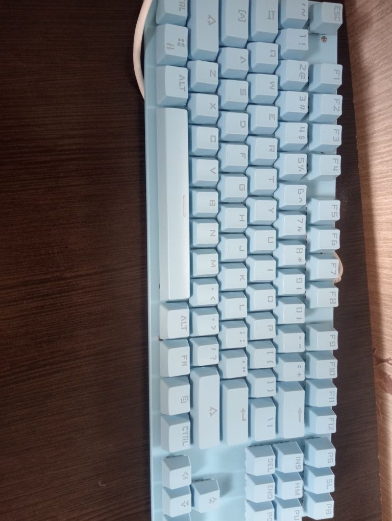 Продам 2 клавиатуры