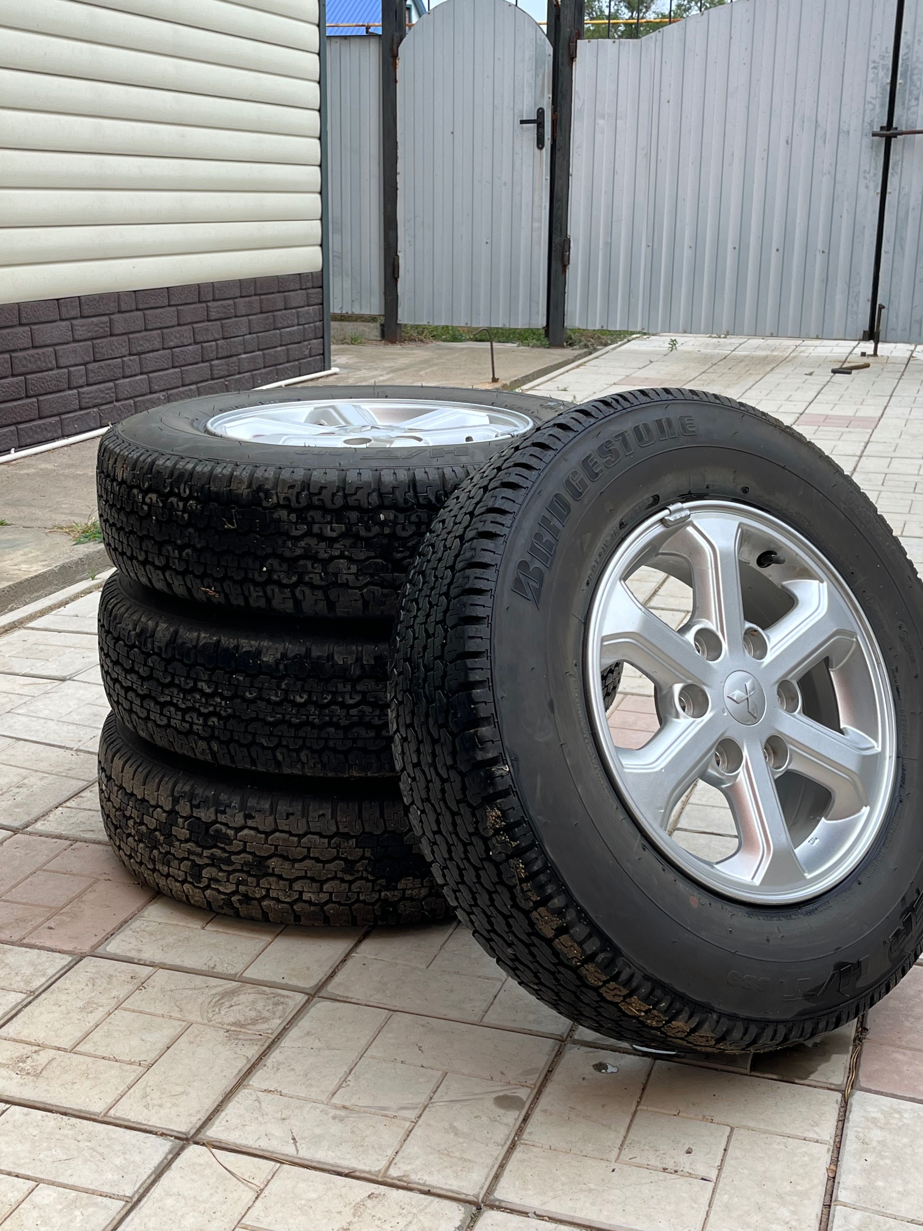 комплект колес BRIDGESTONE