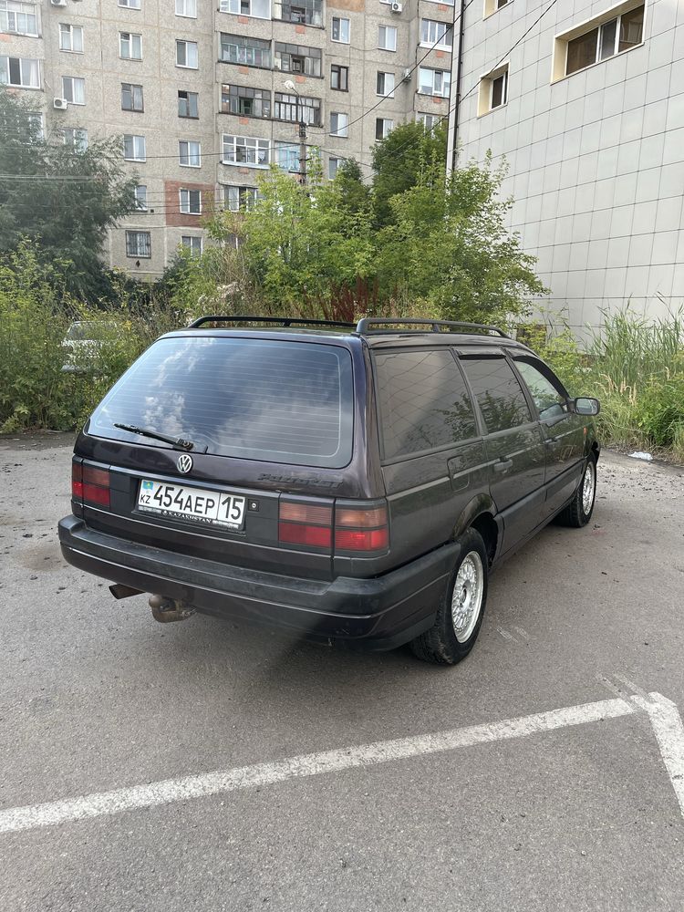 Продам Пассат универсал 1.8