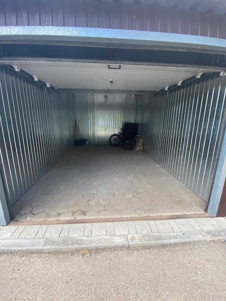 Продажа 3-комнатной квартиры КЖБИ в Новом доме!