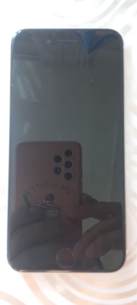 Айфон се 2020. Iphone