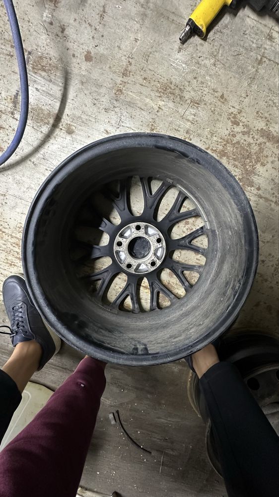 Продам диски на R17