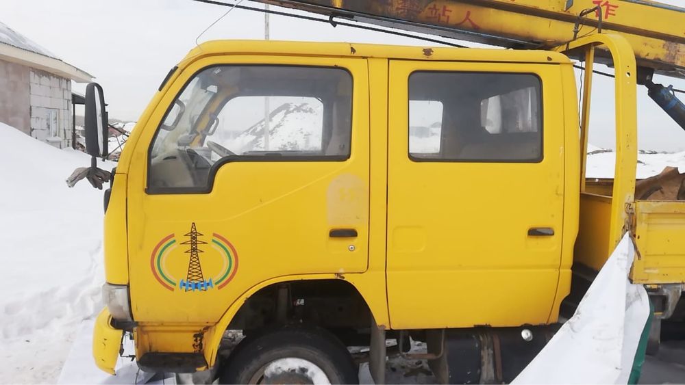 Продам автовышку