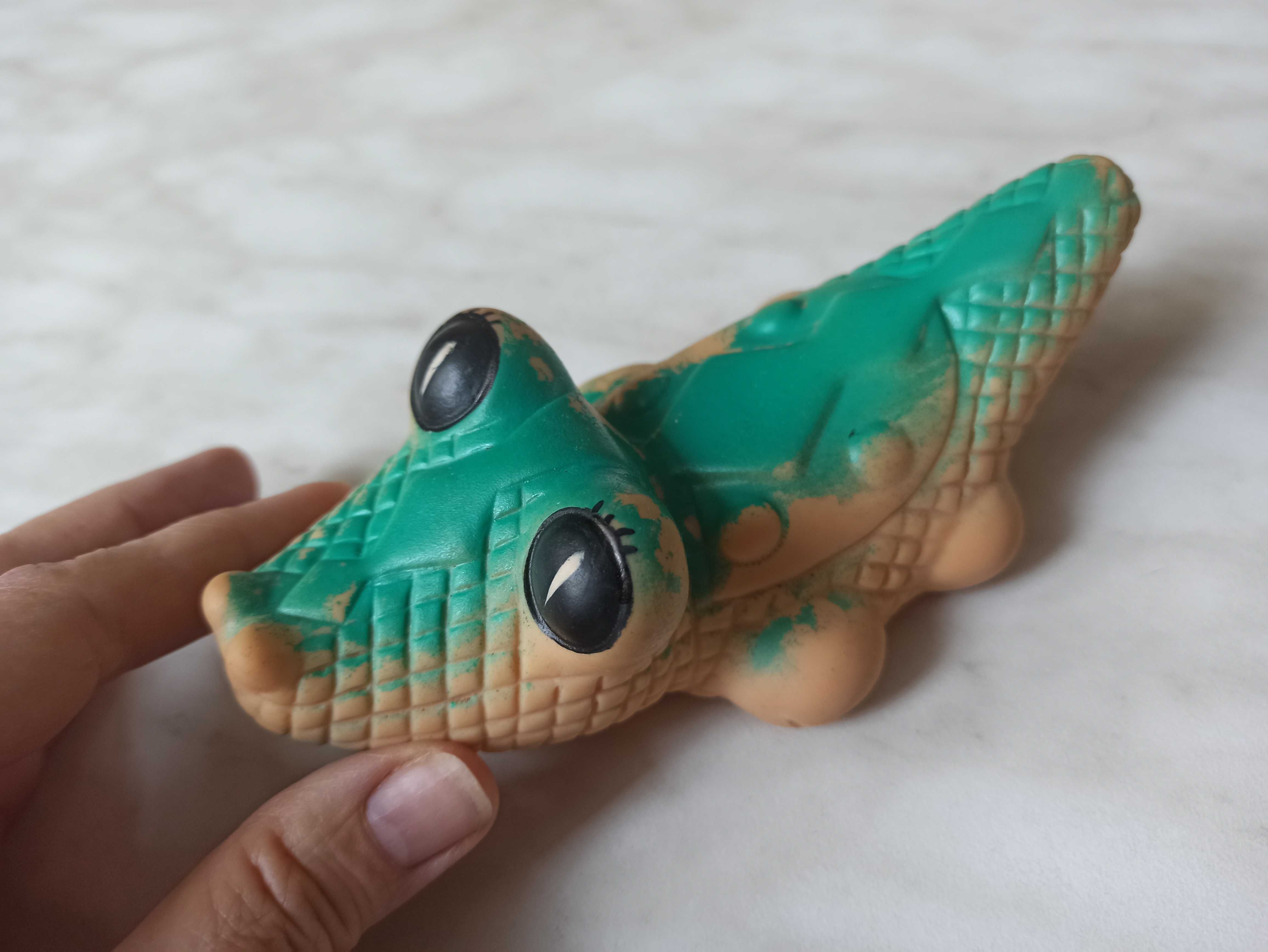 Крокодил аллигатор советская резиновая игрушка.