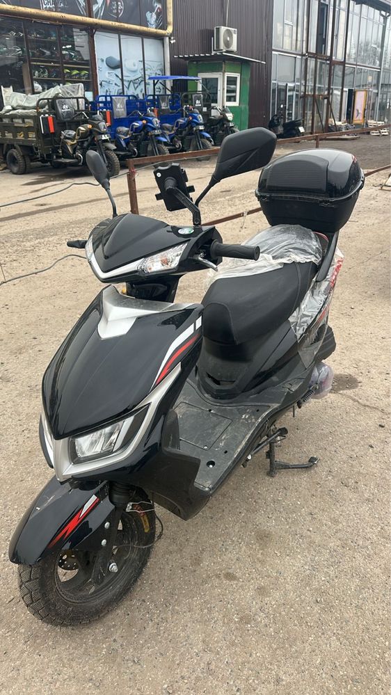 Продам скутер M 8