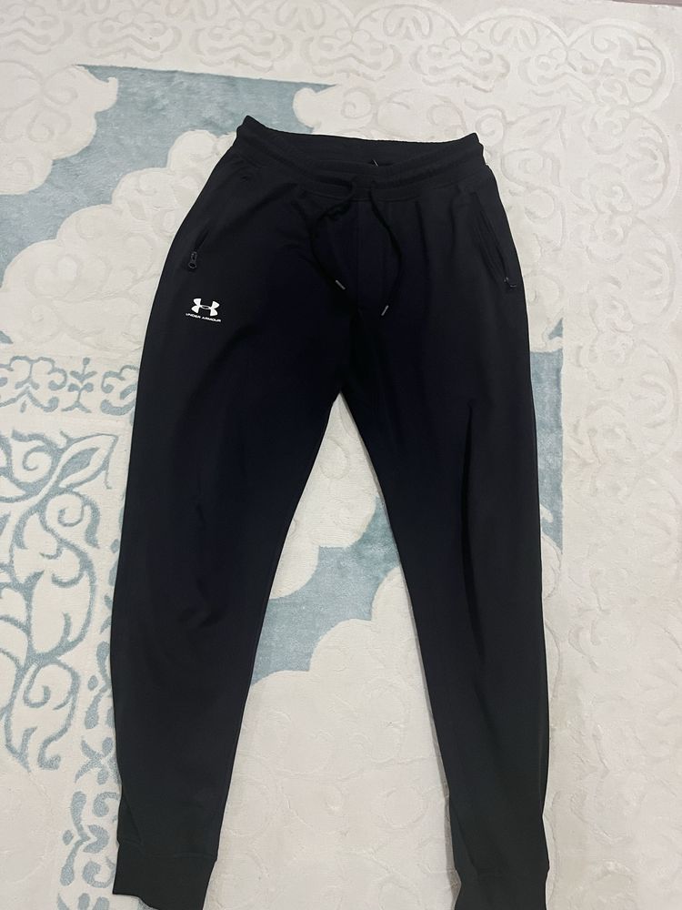Under Armour трико