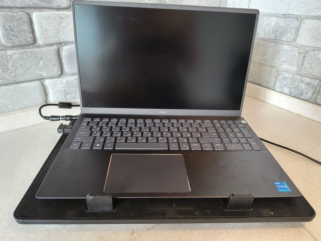 Ноутбук: Dell Vostro