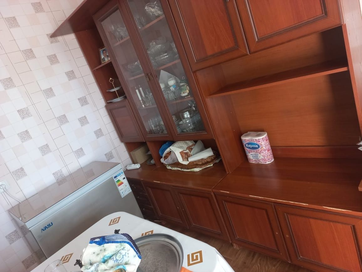 Продам сервант состояния хорошое