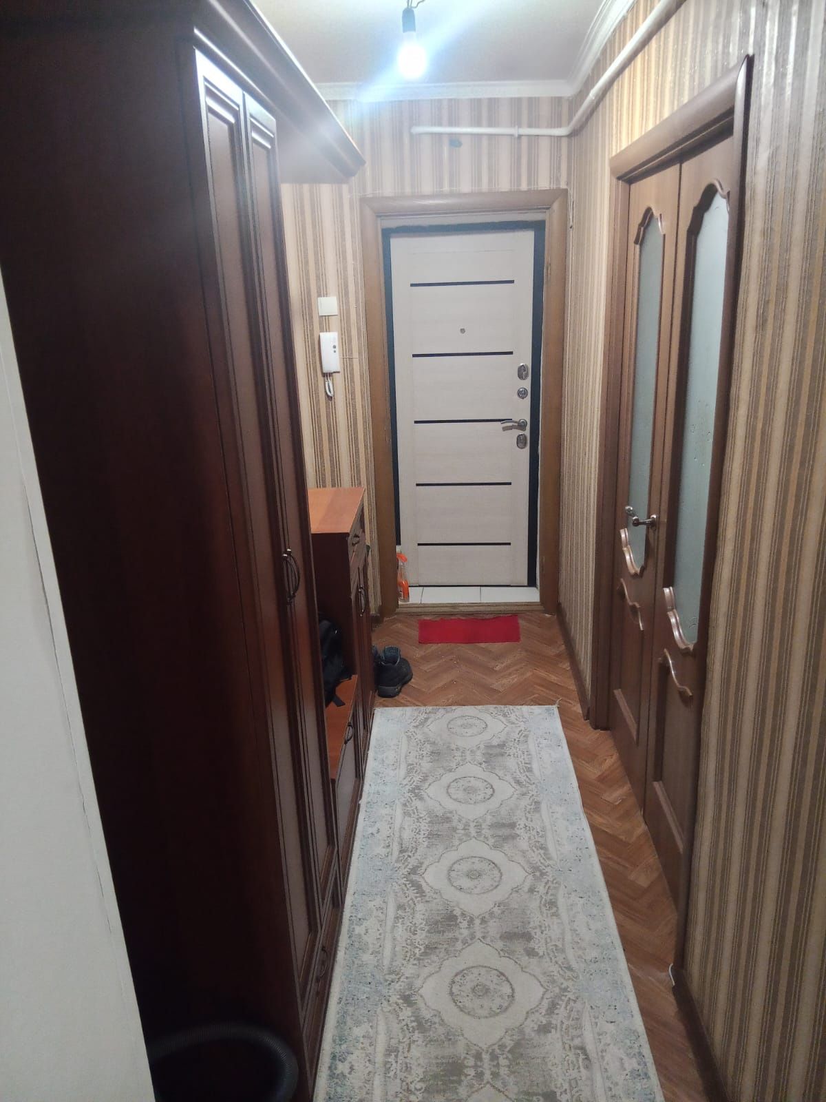 Продается 2х комнатная квартира в хорошем состояние