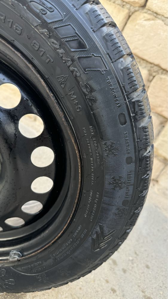 Продам б/у шины 4 шт состояние отличное