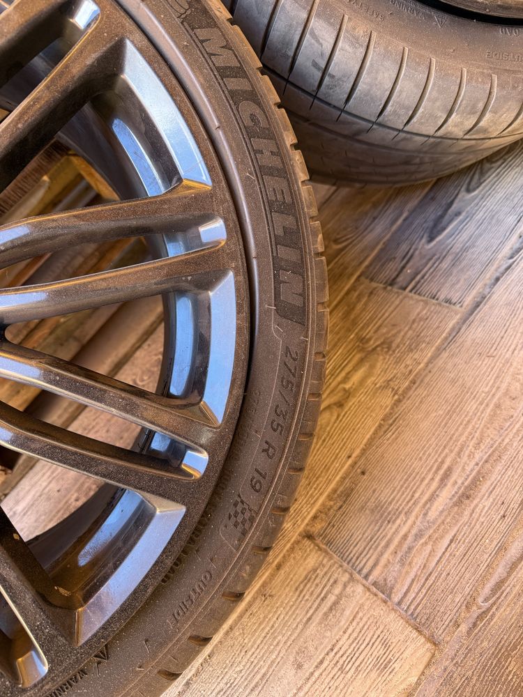 Комплект дисков с резиной от BMW G30