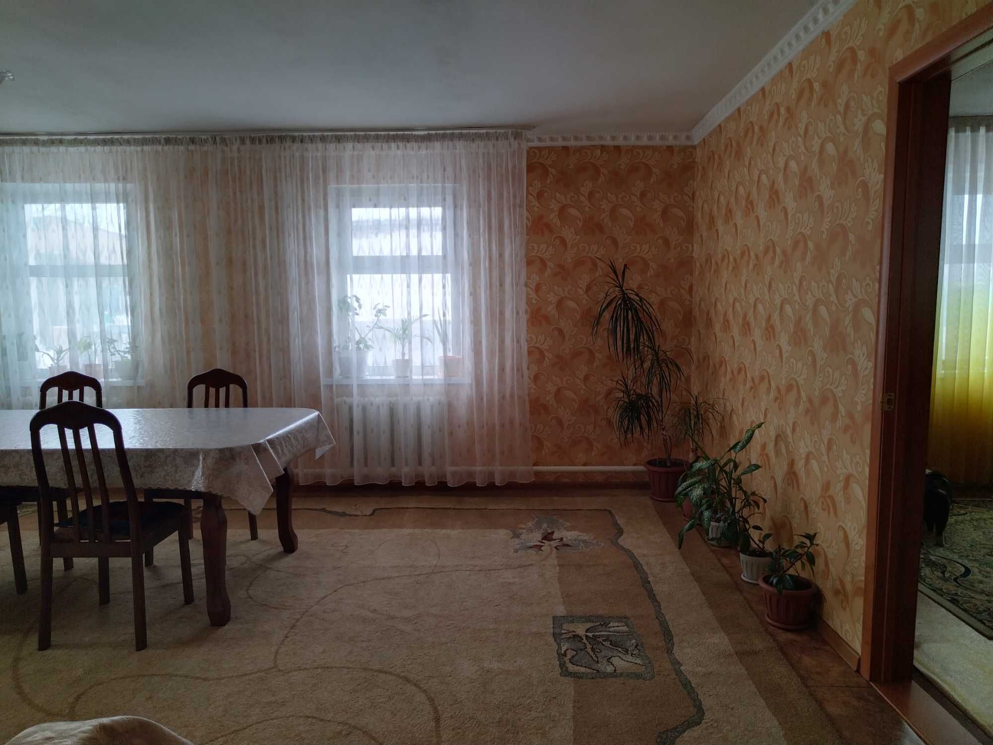 Продам срочно или обмен дом шпальный обложенный кирпичем
