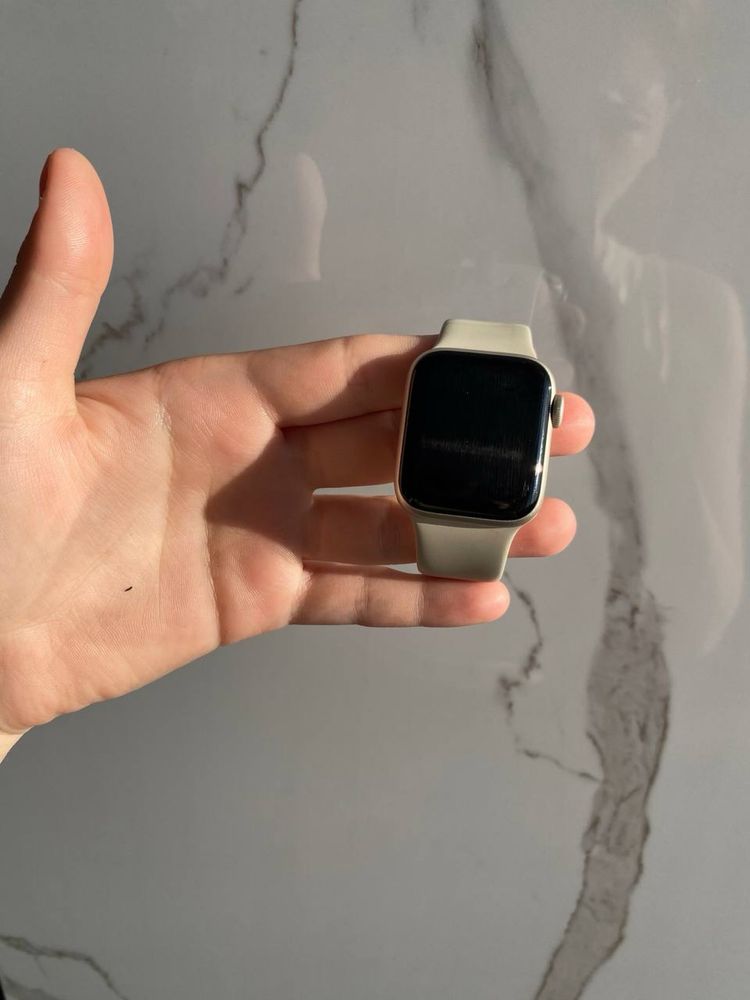 Apple Watch SE GPS Gen.2 2024 M/L 44 мм бежевый