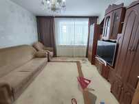 Продам 2 х комн квар. 5-12, 1  этаж