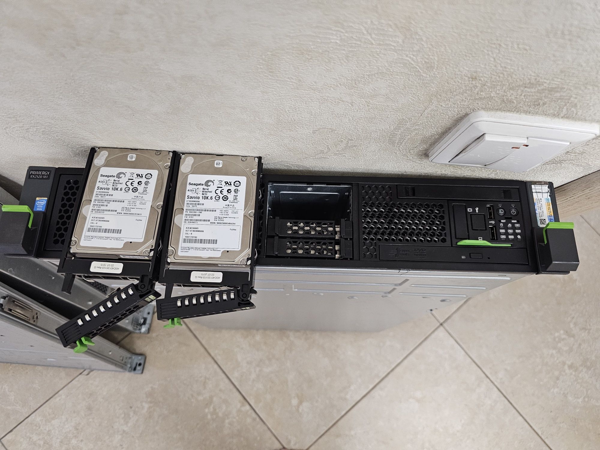 Сервер Fujitsu PRIMERGY RX2520 M1