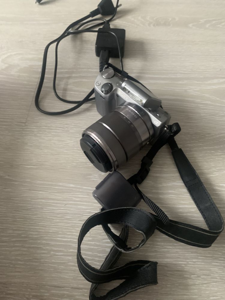 Продаю фотоаппарат SONY