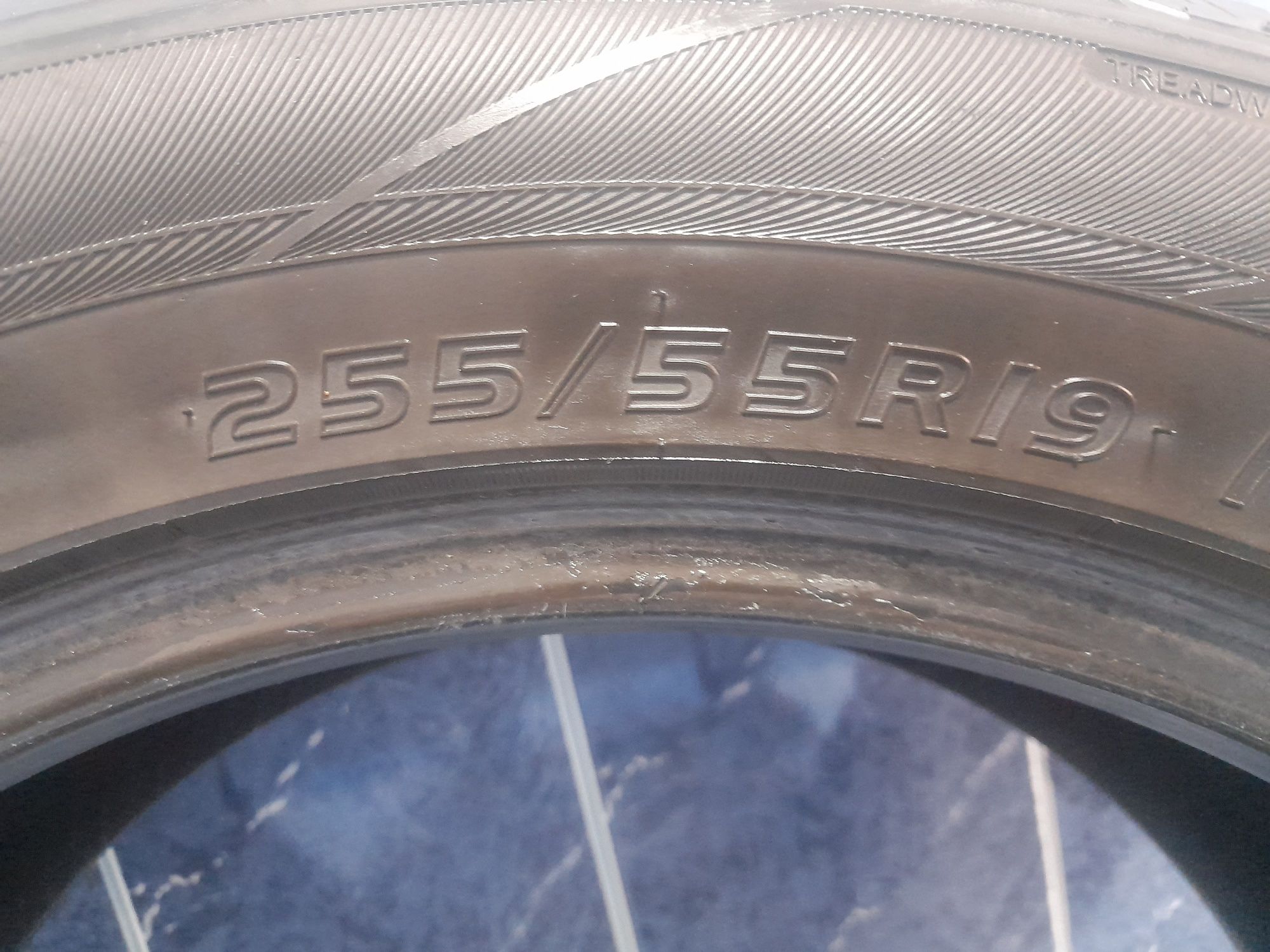 Летняя резина б/у 255/55 r19