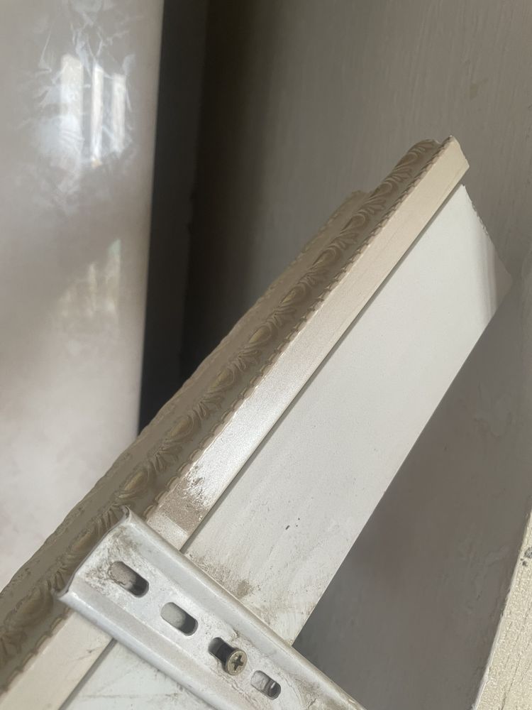 Продам карниз 230 см
