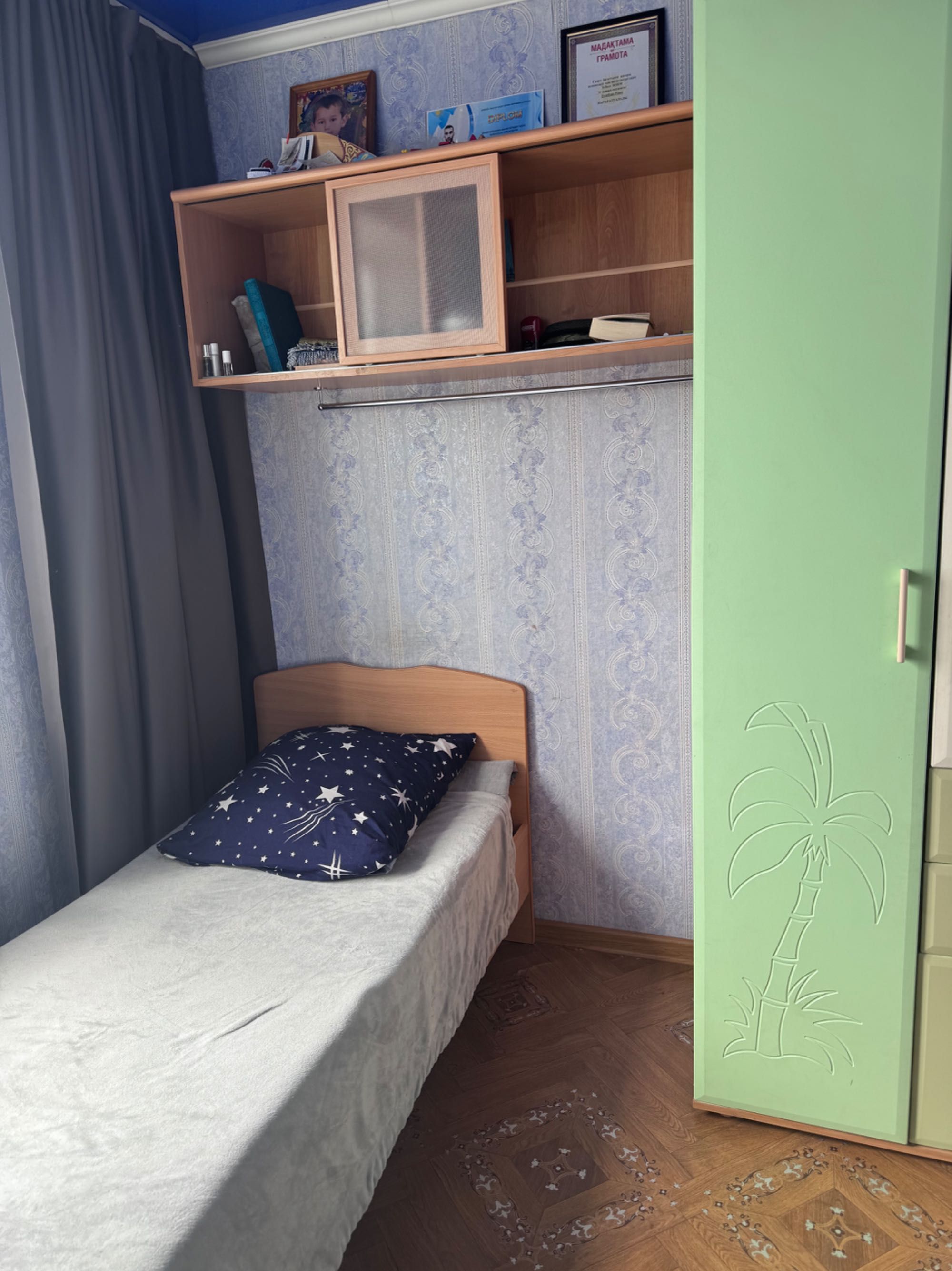 Продам детский спальный гарнитур