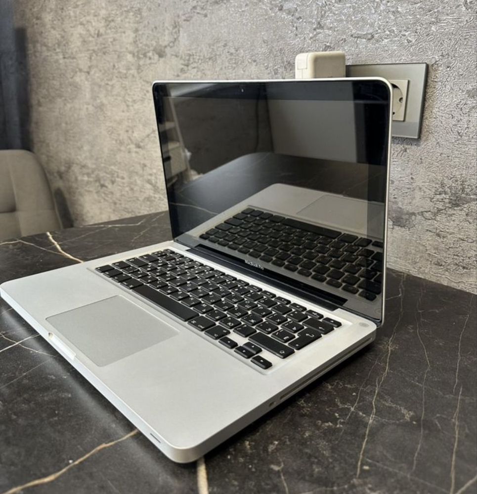 MacBook pro 13 2012 i5