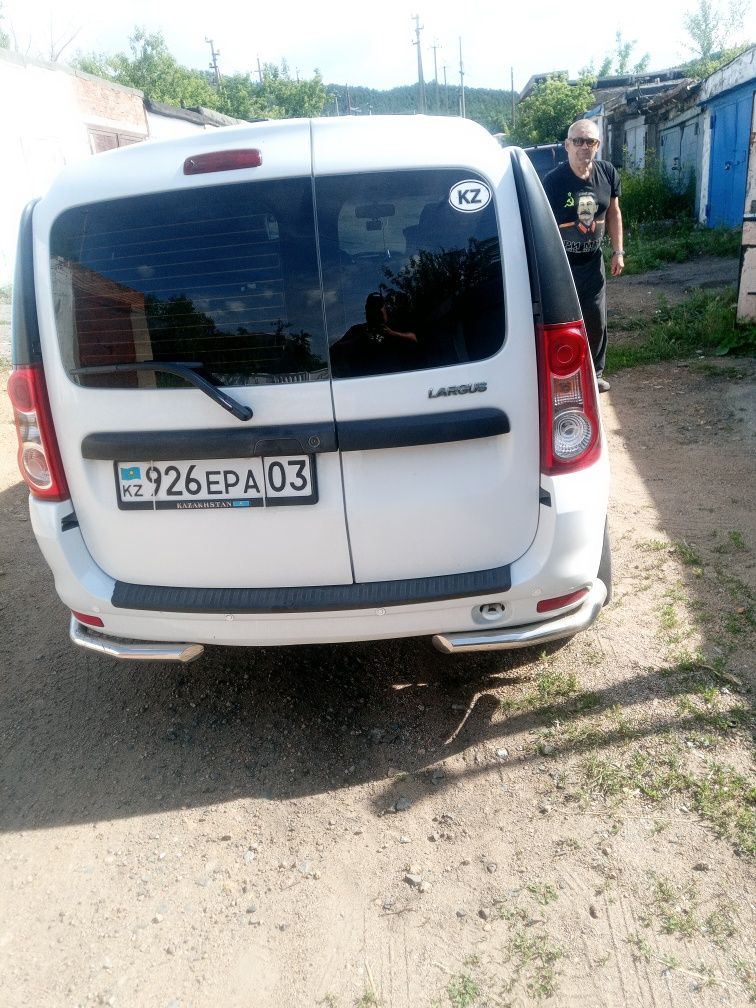 Лада Ларгус новая